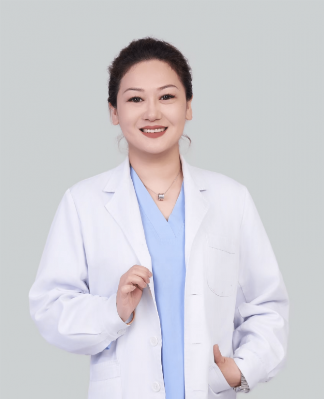 杨佳/重症监护室主任