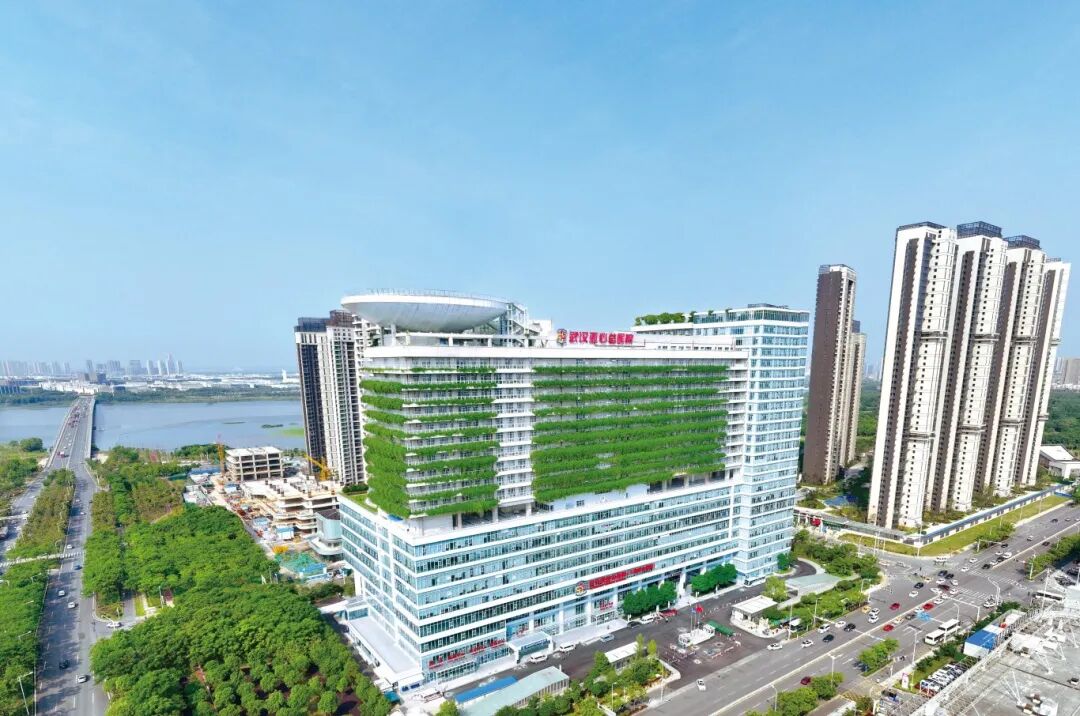 宜城市人民医院与武汉亚洲心脏病医院举行先心筛查基地及胸痛中心联盟签约活动